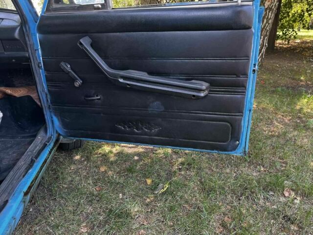 Синий ВАЗ 2103, объемом двигателя 0 л и пробегом 35 тыс. км за 550 $, фото 2 на Automoto.ua