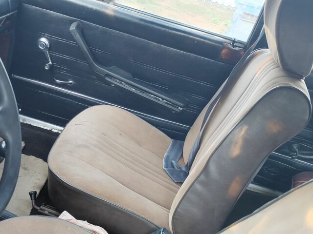 Зеленый ВАЗ 2103, объемом двигателя 0 л и пробегом 92 тыс. км за 650 $, фото 4 на Automoto.ua