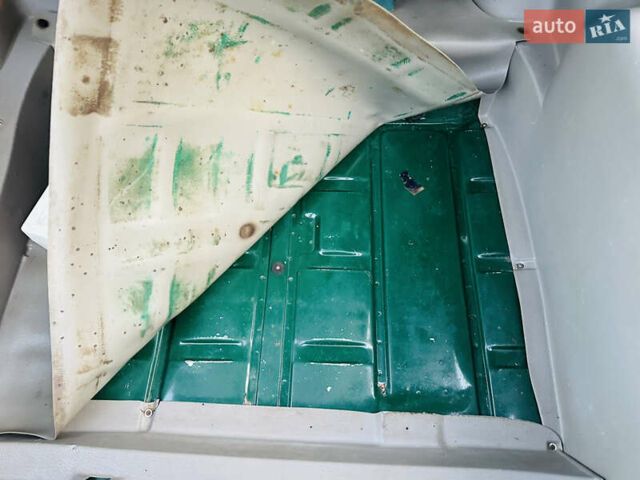 Зелений ВАЗ 2103, об'ємом двигуна 1.5 л та пробігом 157 тис. км за 2000 $, фото 24 на Automoto.ua