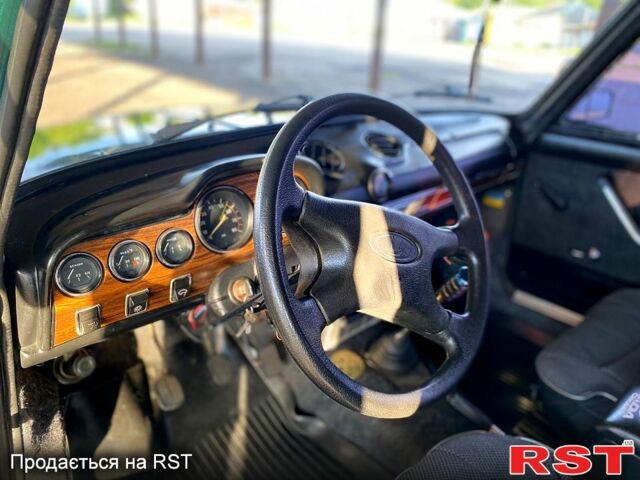 Зелений ВАЗ 2103, об'ємом двигуна 1.5 л та пробігом 0 тис. км за 1400 $, фото 3 на Automoto.ua