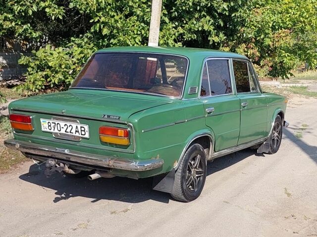 Зеленый ВАЗ 2103, объемом двигателя 1.5 л и пробегом 100 тыс. км за 800 $, фото 4 на Automoto.ua