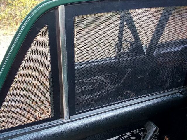 Зеленый ВАЗ 2103, объемом двигателя 1.5 л и пробегом 0 тыс. км за 600 $, фото 10 на Automoto.ua