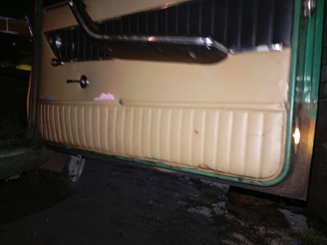 Зелений ВАЗ 2103, об'ємом двигуна 0 л та пробігом 90 тис. км за 1000 $, фото 9 на Automoto.ua