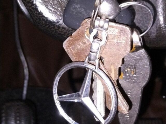 Зеленый ВАЗ 2103, объемом двигателя 1.5 л и пробегом 27 тыс. км за 750 $, фото 17 на Automoto.ua