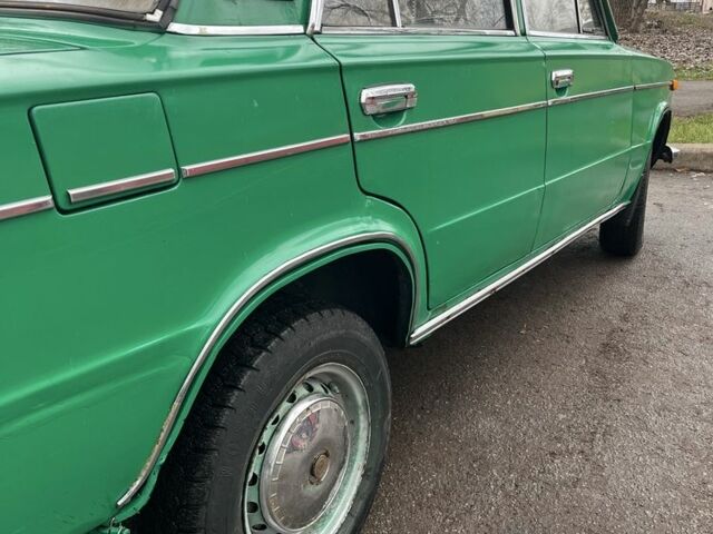 Зелений ВАЗ 2103, об'ємом двигуна 1.5 л та пробігом 3 тис. км за 1000 $, фото 1 на Automoto.ua