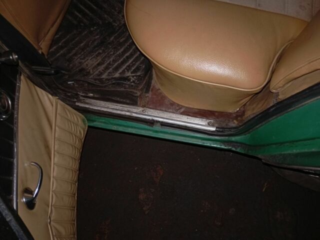 Зелений ВАЗ 2103, об'ємом двигуна 0 л та пробігом 90 тис. км за 1000 $, фото 10 на Automoto.ua