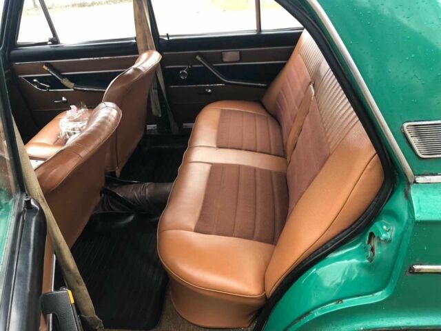 Зеленый ВАЗ 2103, объемом двигателя 1.5 л и пробегом 117 тыс. км за 1350 $, фото 9 на Automoto.ua