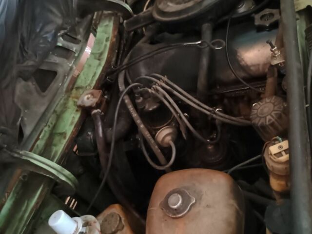 Зелений ВАЗ 2103, об'ємом двигуна 0 л та пробігом 150 тис. км за 166 $, фото 3 на Automoto.ua