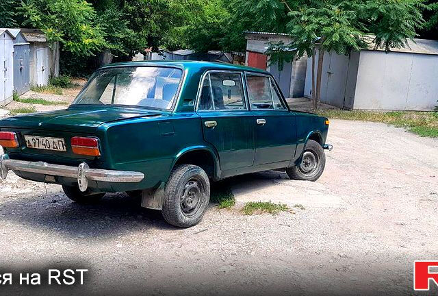 Зелений ВАЗ 2103, об'ємом двигуна 1.3 л та пробігом 350 тис. км за 600 $, фото 1 на Automoto.ua