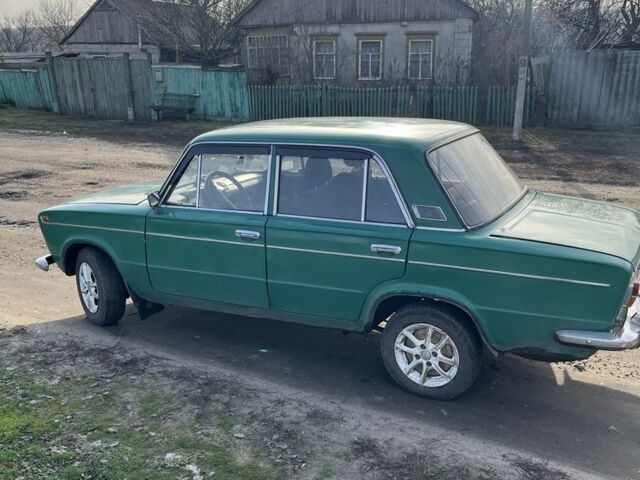Зеленый ВАЗ 2103, объемом двигателя 1.5 л и пробегом 300 тыс. км за 600 $, фото 4 на Automoto.ua