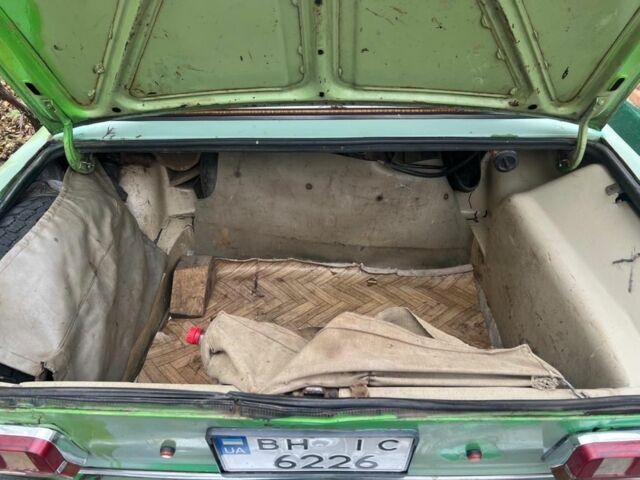 Зеленый ВАЗ 2103, объемом двигателя 1.5 л и пробегом 100 тыс. км за 596 $, фото 3 на Automoto.ua