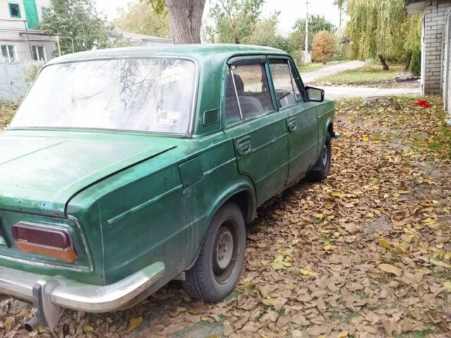 Зеленый ВАЗ 2103, объемом двигателя 1.5 л и пробегом 100 тыс. км за 383 $, фото 4 на Automoto.ua