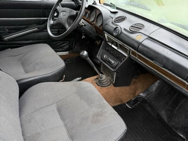 Зелений ВАЗ 2103, об'ємом двигуна 0 л та пробігом 37 тис. км за 355 $, фото 4 на Automoto.ua