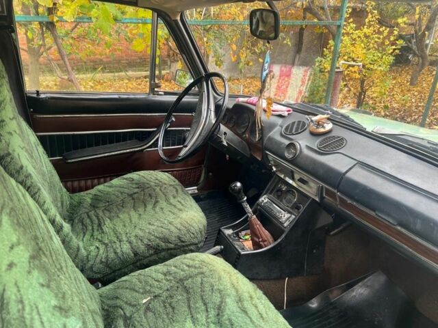 Зеленый ВАЗ 2103, объемом двигателя 1.5 л и пробегом 100 тыс. км за 596 $, фото 4 на Automoto.ua