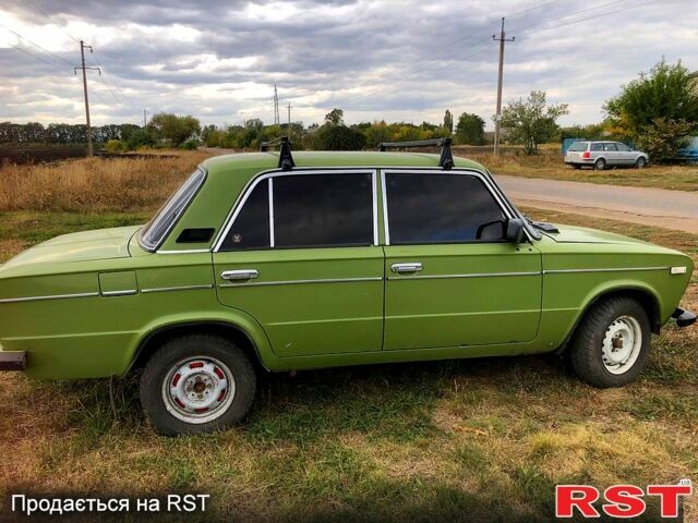Зеленый ВАЗ 2103, объемом двигателя 1.6 л и пробегом 378 тыс. км за 1200 $, фото 2 на Automoto.ua