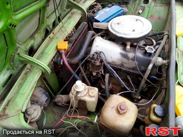 Зеленый ВАЗ 2103, объемом двигателя 15 л и пробегом 0 тыс. км за 450 $, фото 1 на Automoto.ua