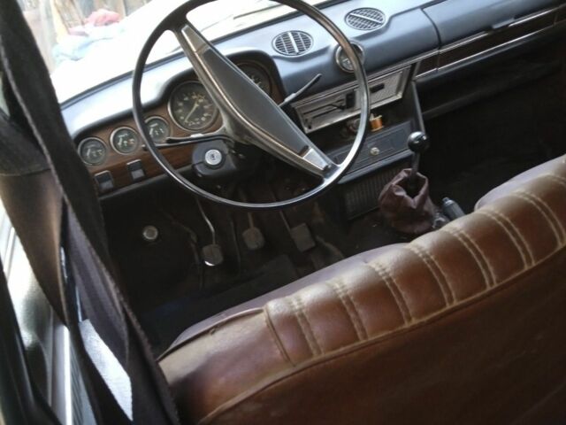 Зелений ВАЗ 2103, об'ємом двигуна 1.3 л та пробігом 70 тис. км за 1000 $, фото 1 на Automoto.ua