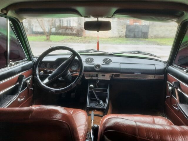 Зелений ВАЗ 2103, об'ємом двигуна 1.5 л та пробігом 43 тис. км за 426 $, фото 4 на Automoto.ua