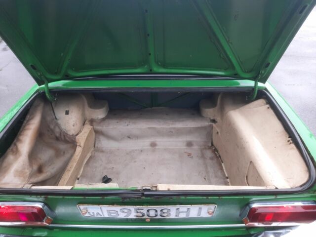 Зелений ВАЗ 2103, об'ємом двигуна 1.5 л та пробігом 43 тис. км за 426 $, фото 6 на Automoto.ua