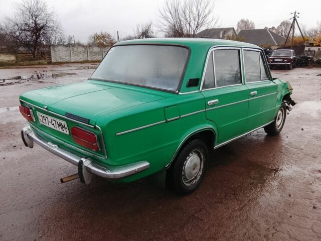 Зеленый ВАЗ 2103, объемом двигателя 1.5 л и пробегом 2 тыс. км за 600 $, фото 1 на Automoto.ua
