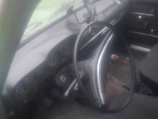 Зелений ВАЗ 2103, об'ємом двигуна 1.3 л та пробігом 1000 тис. км за 1072 $, фото 3 на Automoto.ua