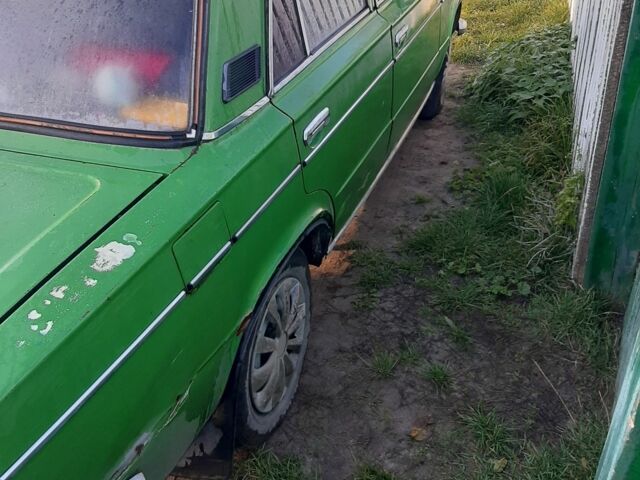 Зеленый ВАЗ 2103, объемом двигателя 1 л и пробегом 2 тыс. км за 350 $, фото 1 на Automoto.ua
