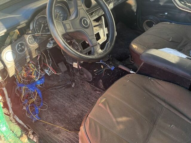 Зеленый ВАЗ 2103, объемом двигателя 1.3 л и пробегом 100 тыс. км за 236 $, фото 2 на Automoto.ua