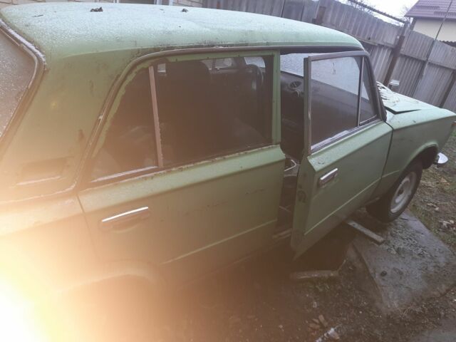 Зелений ВАЗ 2103, об'ємом двигуна 1.3 л та пробігом 1000 тис. км за 214 $, фото 1 на Automoto.ua