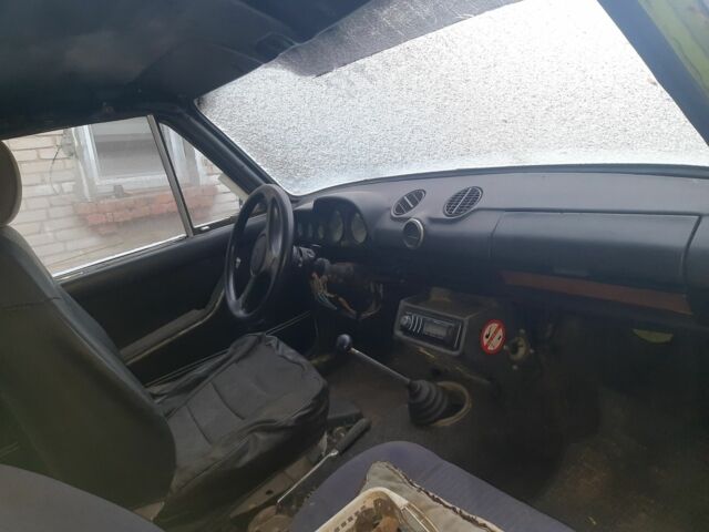 Зелений ВАЗ 2103, об'ємом двигуна 1.3 л та пробігом 1000 тис. км за 214 $, фото 4 на Automoto.ua