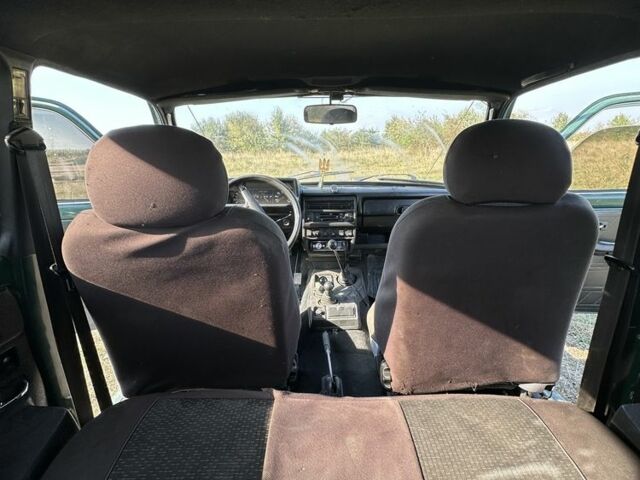 Зеленый ВАЗ 2103, объемом двигателя 1.7 л и пробегом 300 тыс. км за 2400 $, фото 4 на Automoto.ua