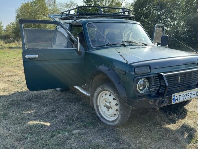 Зеленый ВАЗ 2103, объемом двигателя 1.7 л и пробегом 300 тыс. км за 2400 $, фото 6 на Automoto.ua