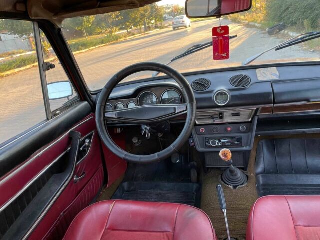 Оранжевый ВАЗ 2103, объемом двигателя 1.5 л и пробегом 145 тыс. км за 1000 $, фото 9 на Automoto.ua