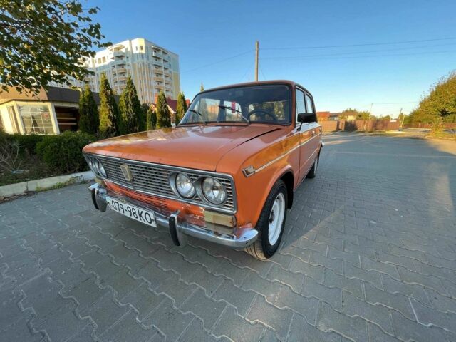 Оранжевый ВАЗ 2103, объемом двигателя 1.5 л и пробегом 145 тыс. км за 1350 $, фото 5 на Automoto.ua
