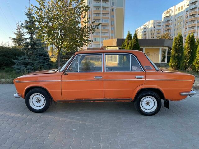 Оранжевый ВАЗ 2103, объемом двигателя 1.5 л и пробегом 145 тыс. км за 1000 $, фото 6 на Automoto.ua