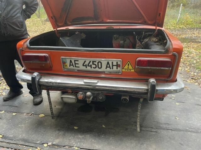 Помаранчевий ВАЗ 2103, об'ємом двигуна 1.5 л та пробігом 777 тис. км за 560 $, фото 5 на Automoto.ua