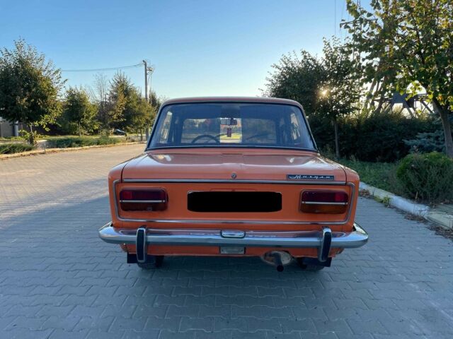 Оранжевый ВАЗ 2103, объемом двигателя 1.5 л и пробегом 145 тыс. км за 1000 $, фото 5 на Automoto.ua