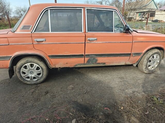 Оранжевый ВАЗ 2103, объемом двигателя 1.5 л и пробегом 200 тыс. км за 473 $, фото 5 на Automoto.ua