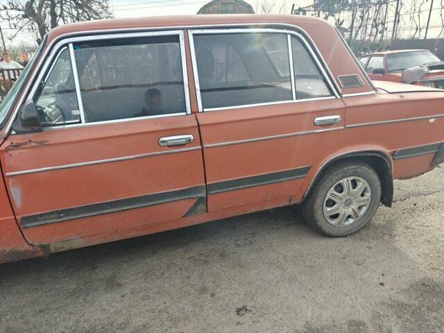 Оранжевый ВАЗ 2103, объемом двигателя 1.5 л и пробегом 200 тыс. км за 473 $, фото 3 на Automoto.ua