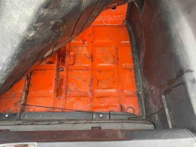 Помаранчевий ВАЗ 2103, об'ємом двигуна 1.5 л та пробігом 100 тис. км за 1150 $, фото 10 на Automoto.ua