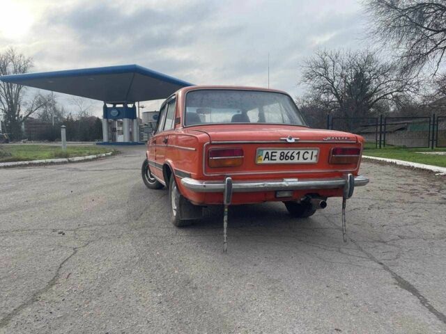 Помаранчевий ВАЗ 2103, об'ємом двигуна 1.5 л та пробігом 100 тис. км за 1150 $, фото 3 на Automoto.ua