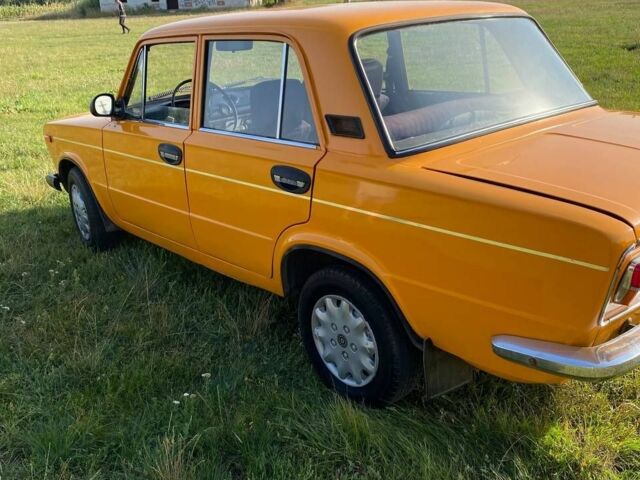 Помаранчевий ВАЗ 2103, об'ємом двигуна 1.3 л та пробігом 777 тис. км за 999 $, фото 3 на Automoto.ua
