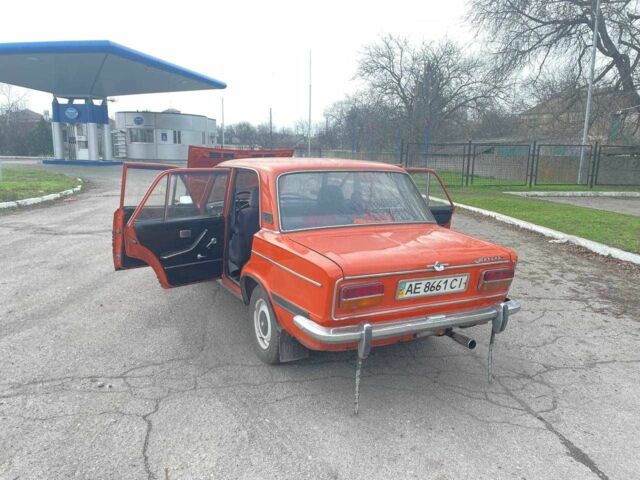 Помаранчевий ВАЗ 2103, об'ємом двигуна 1.5 л та пробігом 100 тис. км за 1150 $, фото 6 на Automoto.ua