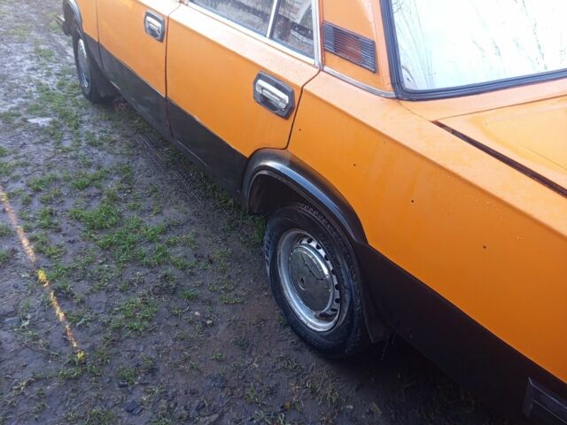 Оранжевый ВАЗ 2103, объемом двигателя 1 л и пробегом 60 тыс. км за 550 $, фото 7 на Automoto.ua