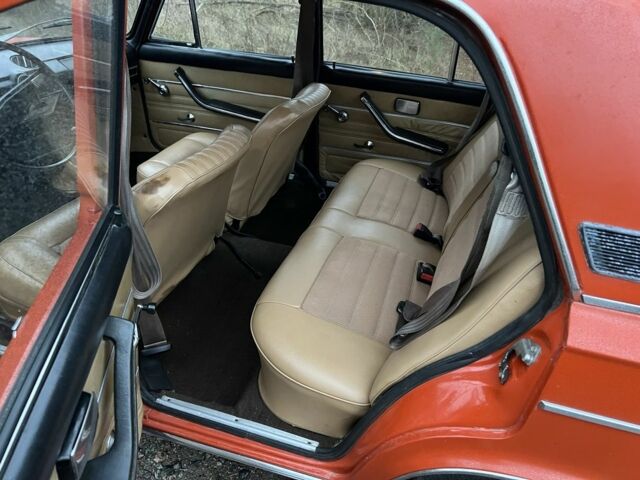 Помаранчевий ВАЗ 2103, об'ємом двигуна 1.3 л та пробігом 53 тис. км за 2500 $, фото 7 на Automoto.ua