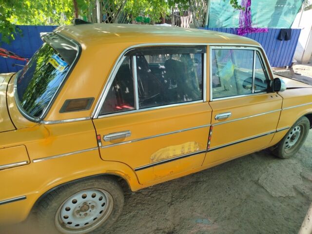 Оранжевый ВАЗ 2103, объемом двигателя 1.5 л и пробегом 81 тыс. км за 479 $, фото 2 на Automoto.ua