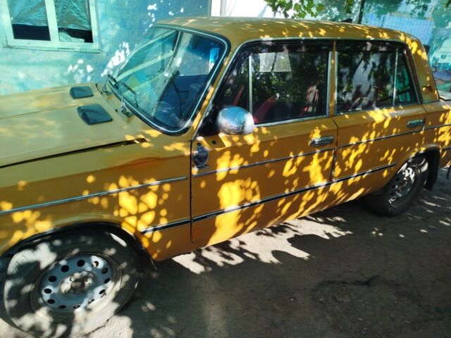 Оранжевый ВАЗ 2103, объемом двигателя 1.5 л и пробегом 81 тыс. км за 479 $, фото 1 на Automoto.ua