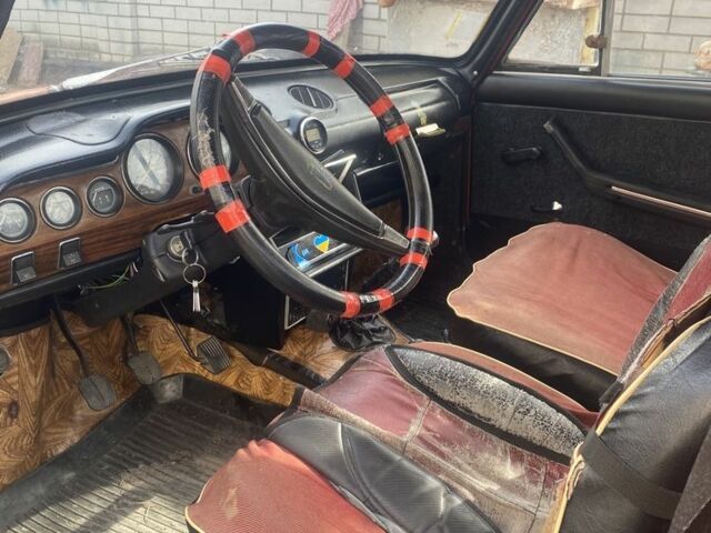 Оранжевый ВАЗ 2103, объемом двигателя 1.3 л и пробегом 86 тыс. км за 550 $, фото 4 на Automoto.ua