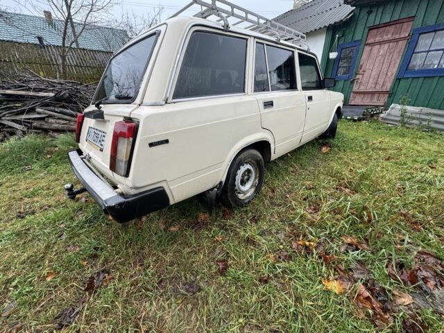 Белый ВАЗ 2104, объемом двигателя 1.5 л и пробегом 120 тыс. км за 799 $, фото 4 на Automoto.ua