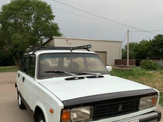Белый ВАЗ 2104, объемом двигателя 1 л и пробегом 1 тыс. км за 673 $, фото 2 на Automoto.ua