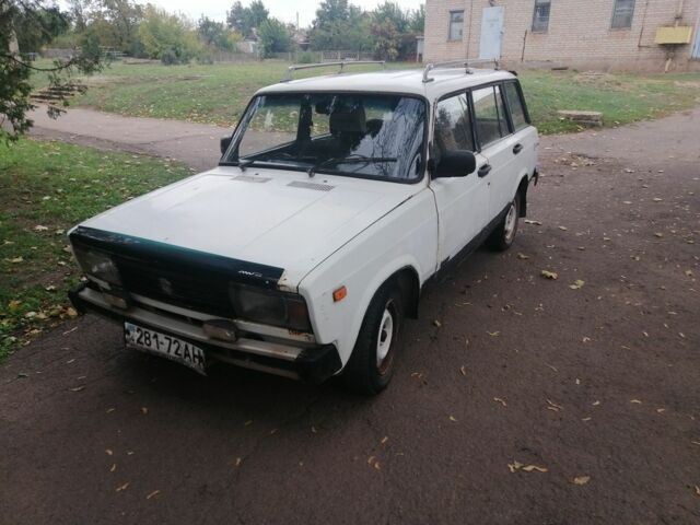 Белый ВАЗ 2104, объемом двигателя 1 л и пробегом 200 тыс. км за 384 $, фото 7 на Automoto.ua